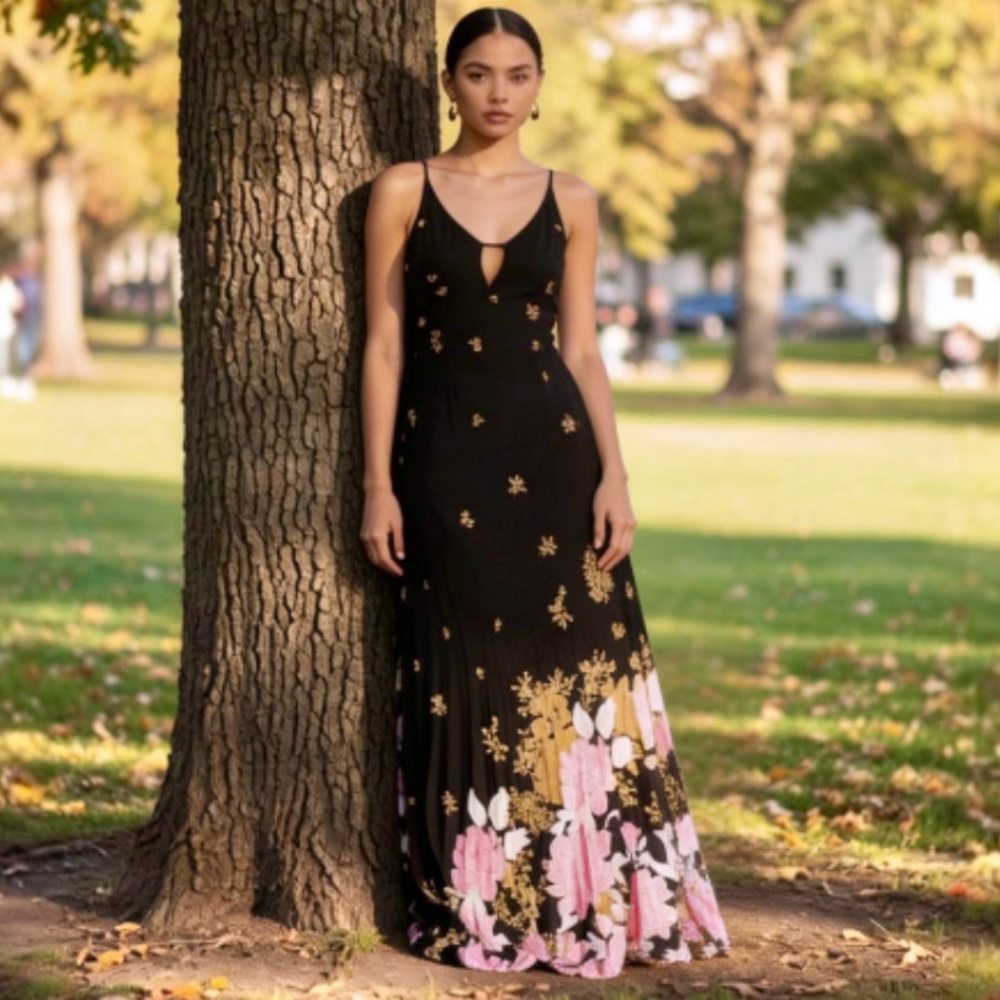 Free People Get To You Floral Printed Maxi Dress in Black Combo Size Small - Picture 3 of 16